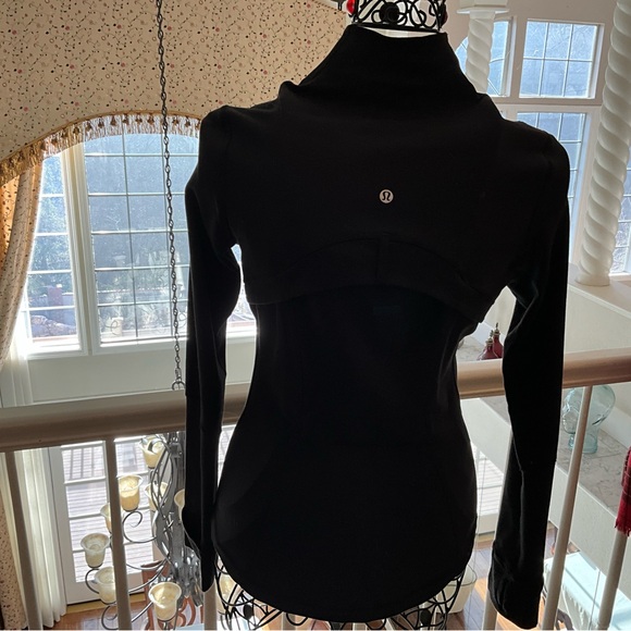 Tops - Black Lululemon Define Jackets